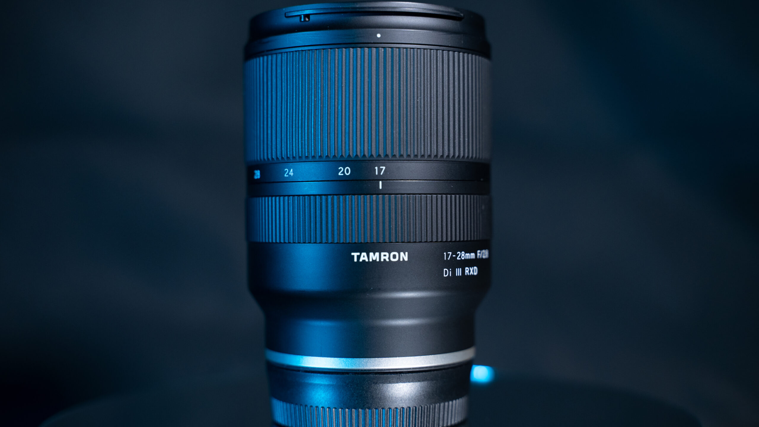 タムロン 17-28mm F/2.8 Di III RXD Eマウントレンズ